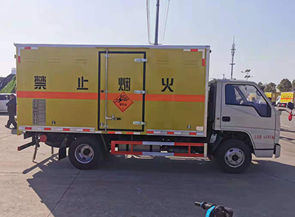 永修爆破器材运输车